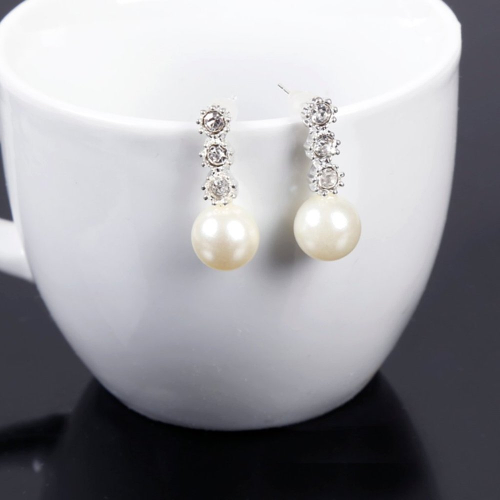 1CT Diamond Pearl Drop Wedding Pierced Earrings - Picture 3 of 6